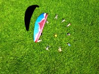 01.003.Slowenien : Gleitschirmfliegen, Landungen, Ozone, Slowenien