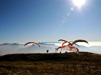 04.006.Idrosee : Gleitschirmfliegen, Herbst, Idrosee, Nebel, Starts, Team