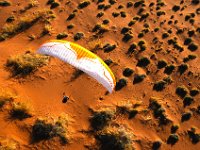 06.012.Namibia : Dünen, Gleitschirmfliegen, Namibia